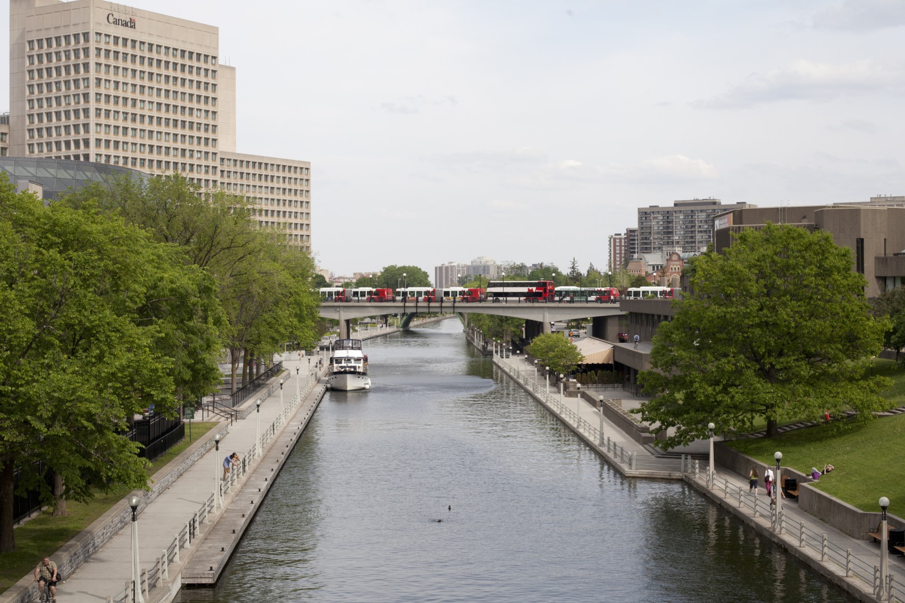 A photo of the Rideau canal in Ottawa, Ontario