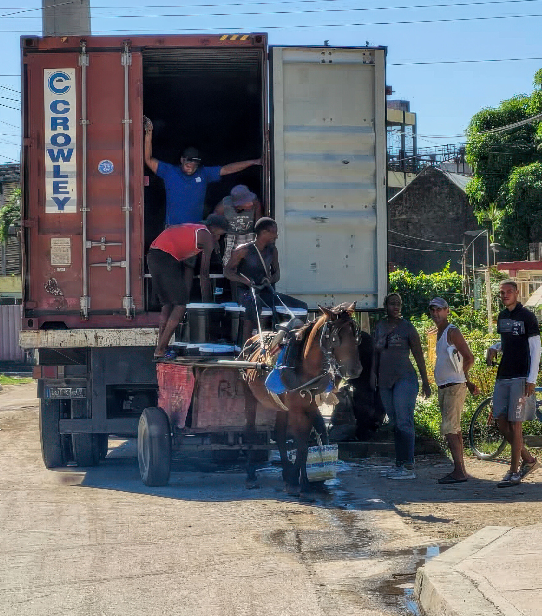 Cuba horse and cart