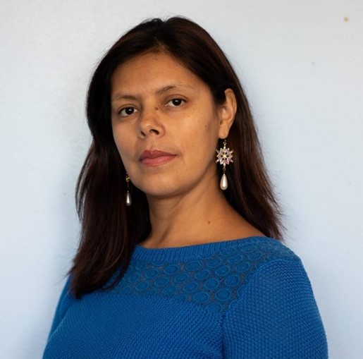 headshot photo of a latina woman