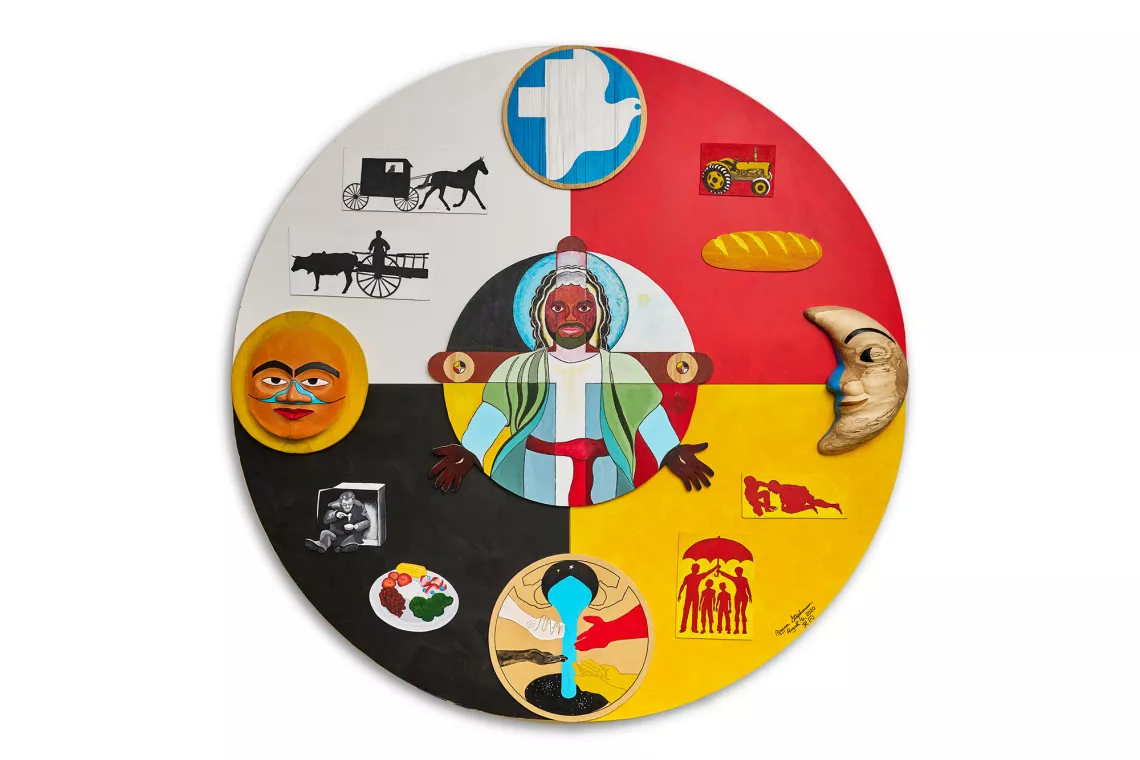 Circular disk divided into four parts via colors and smaller icons.