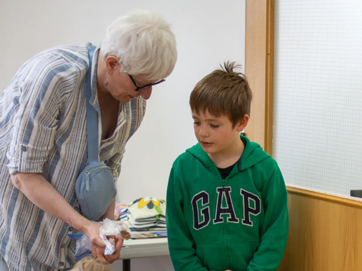children collecting donations