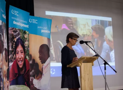 rs103913can20190825growhopems0037.jpg A woman speaking on a stage